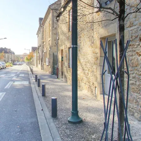 Entier, L&m, Au Centre De Sarlat, Avec Parking Prive Et A 5min De La Cite Medievale
