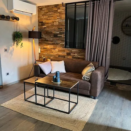 Entier, L&m, Au Centre De Sarlat, Avec Parking Prive Et A 5min De La Cite Medievale * Sarlat-la-Caneda